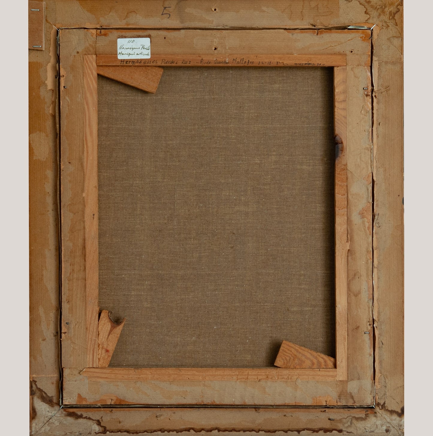 Articulated Mannequin with Palm Leaf – Hermógenes Pardo Ruiz