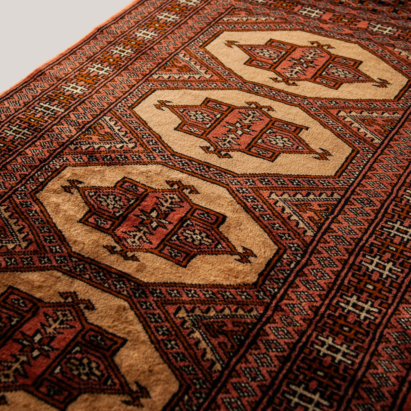 Turkmen Hand-Knotted Wool Rug – Traditional Geometric Design - Vintage