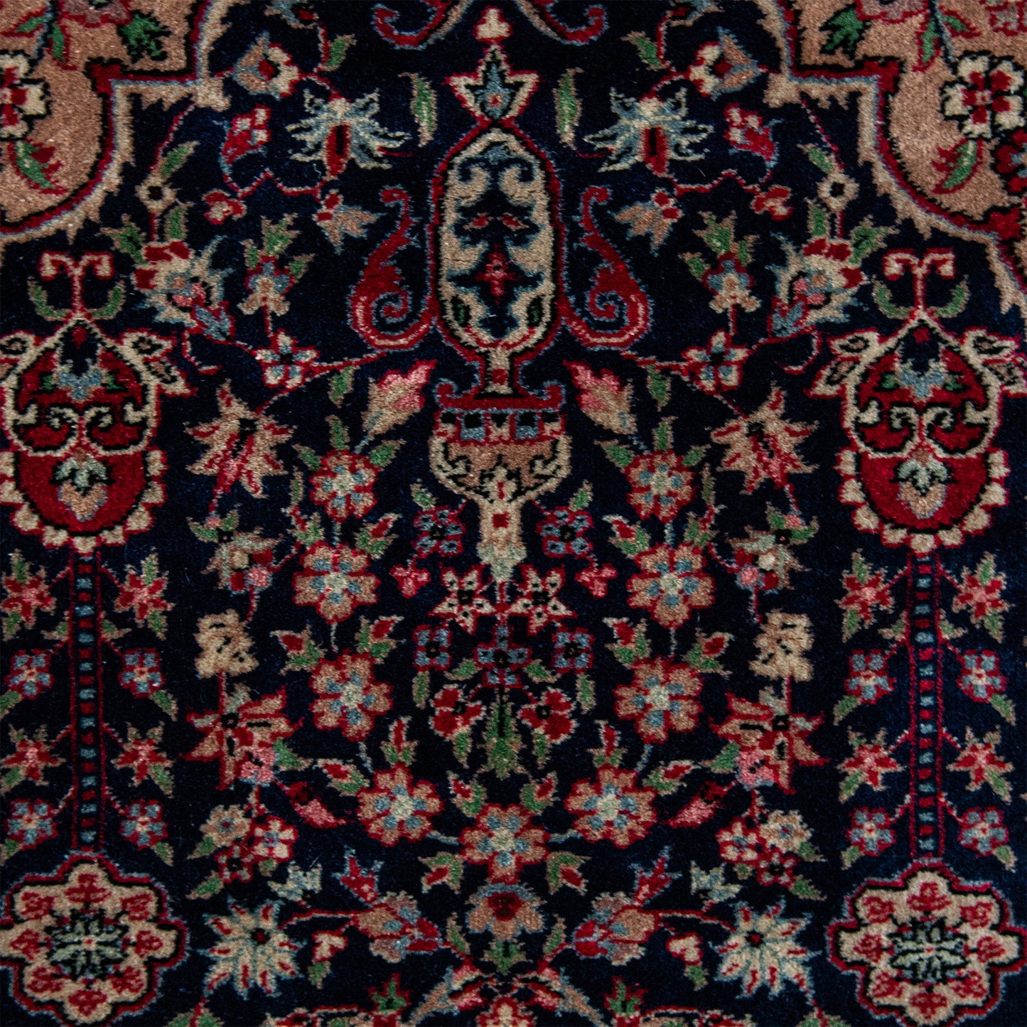 Vintage Persian-Style Floral Rug – Hand-Knotted Wool