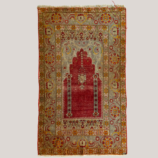 Prayer Motif Turkish Hand-Knotted Rug – Vintage