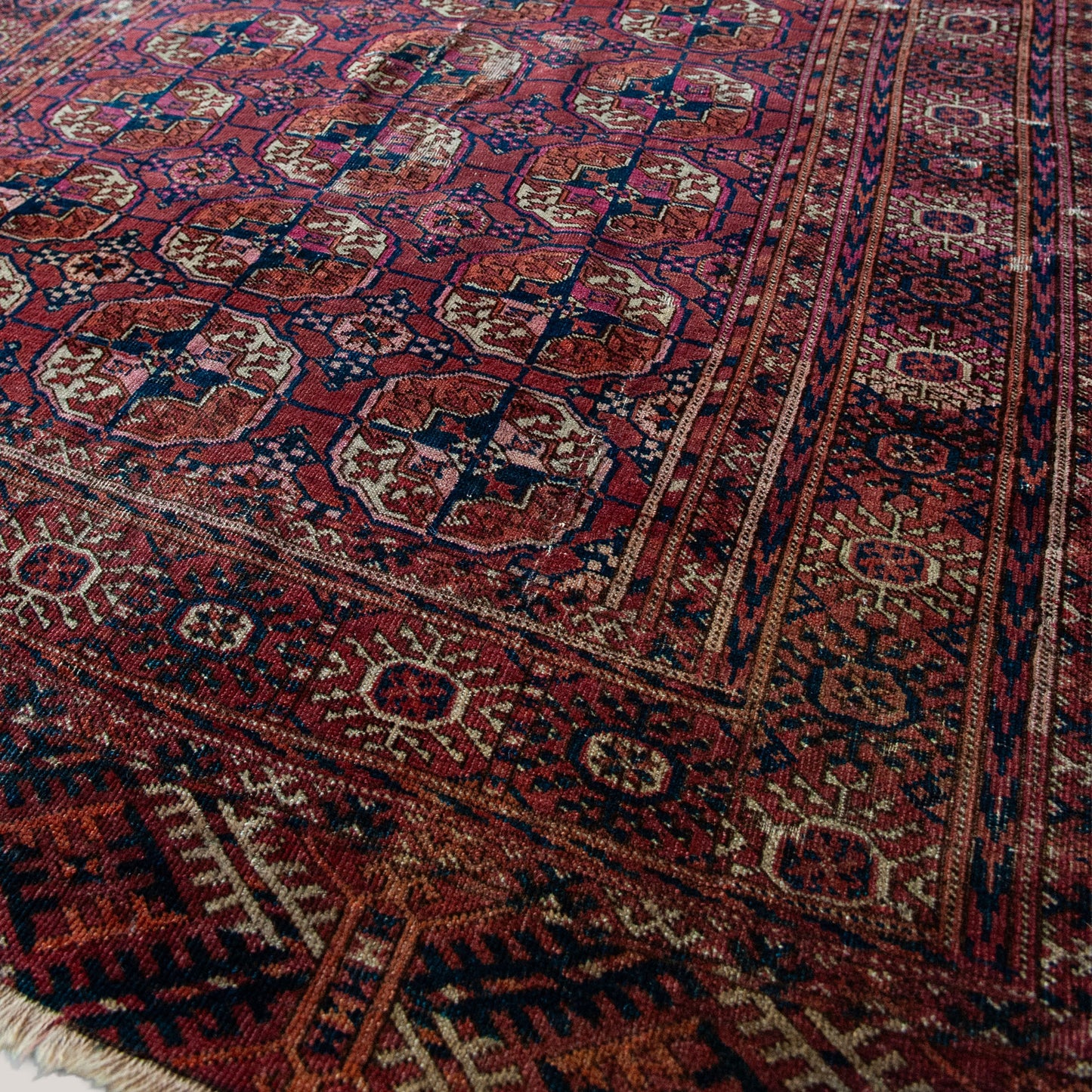Antique Ersari Beshir Tribal Rug – Hand-Knotted Wool