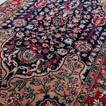 Vintage Persian-Style Floral Rug – Hand-Knotted Wool