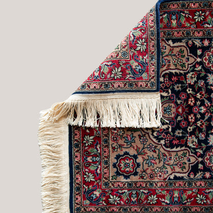 Vintage Persian-Style Floral Rug – Hand-Knotted Wool