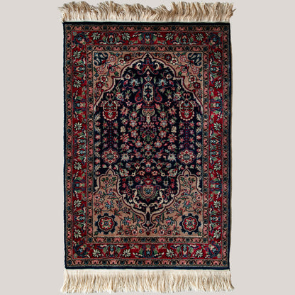 Vintage Persian-Style Floral Rug – Hand-Knotted Wool