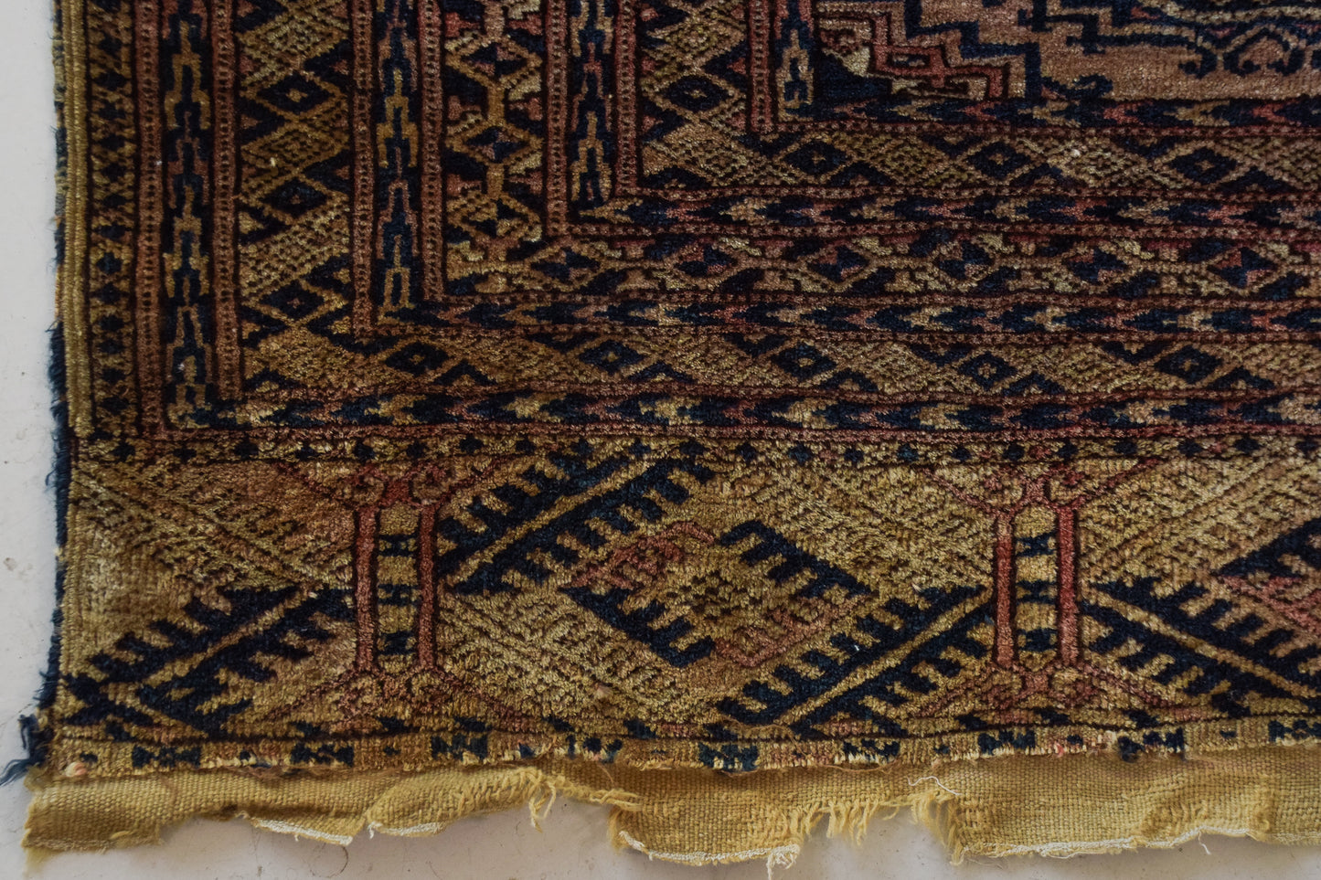 Handmade Persian Rug