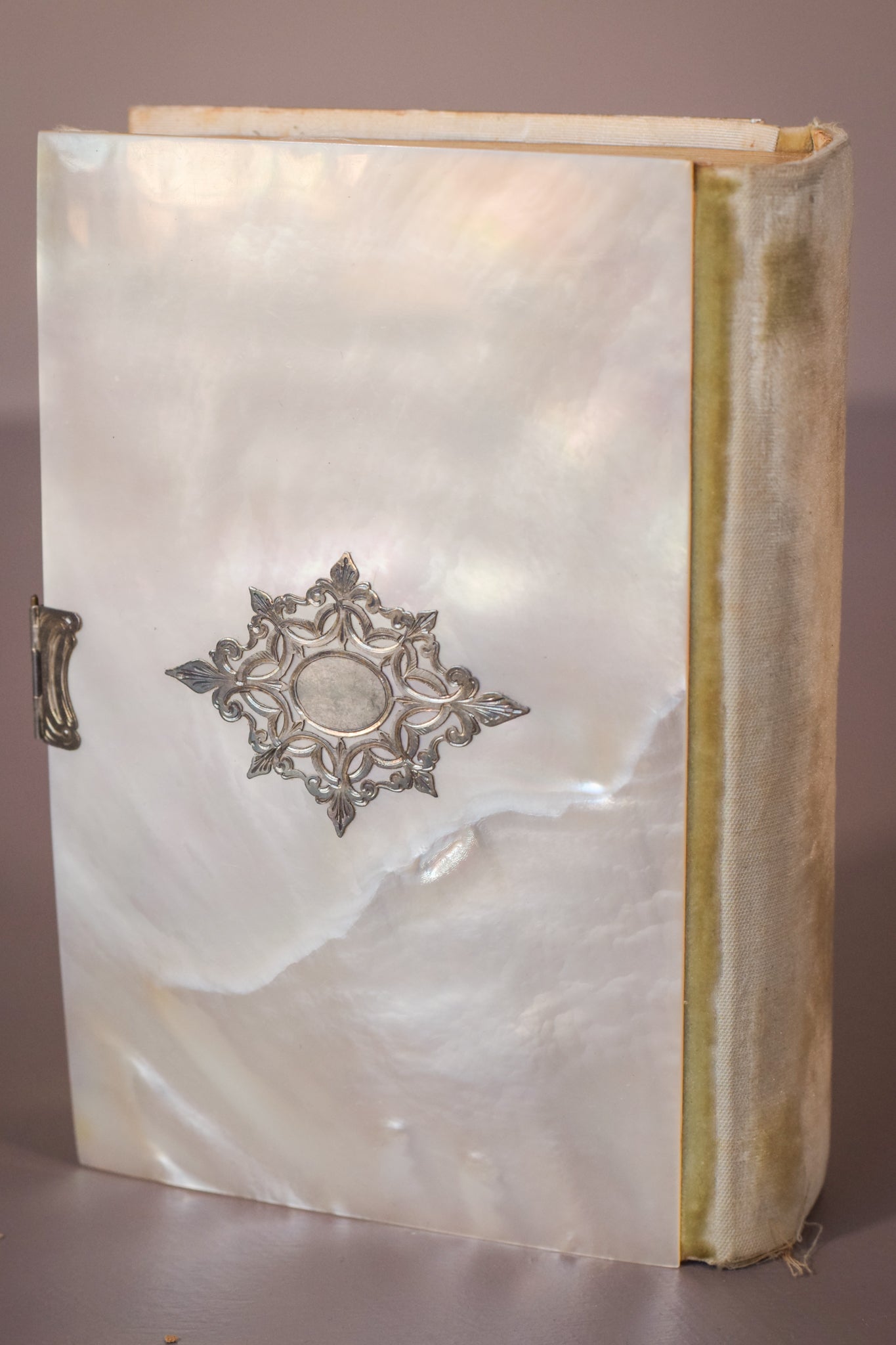 Inlaid Carved Mother of Pearl - Prayer Book