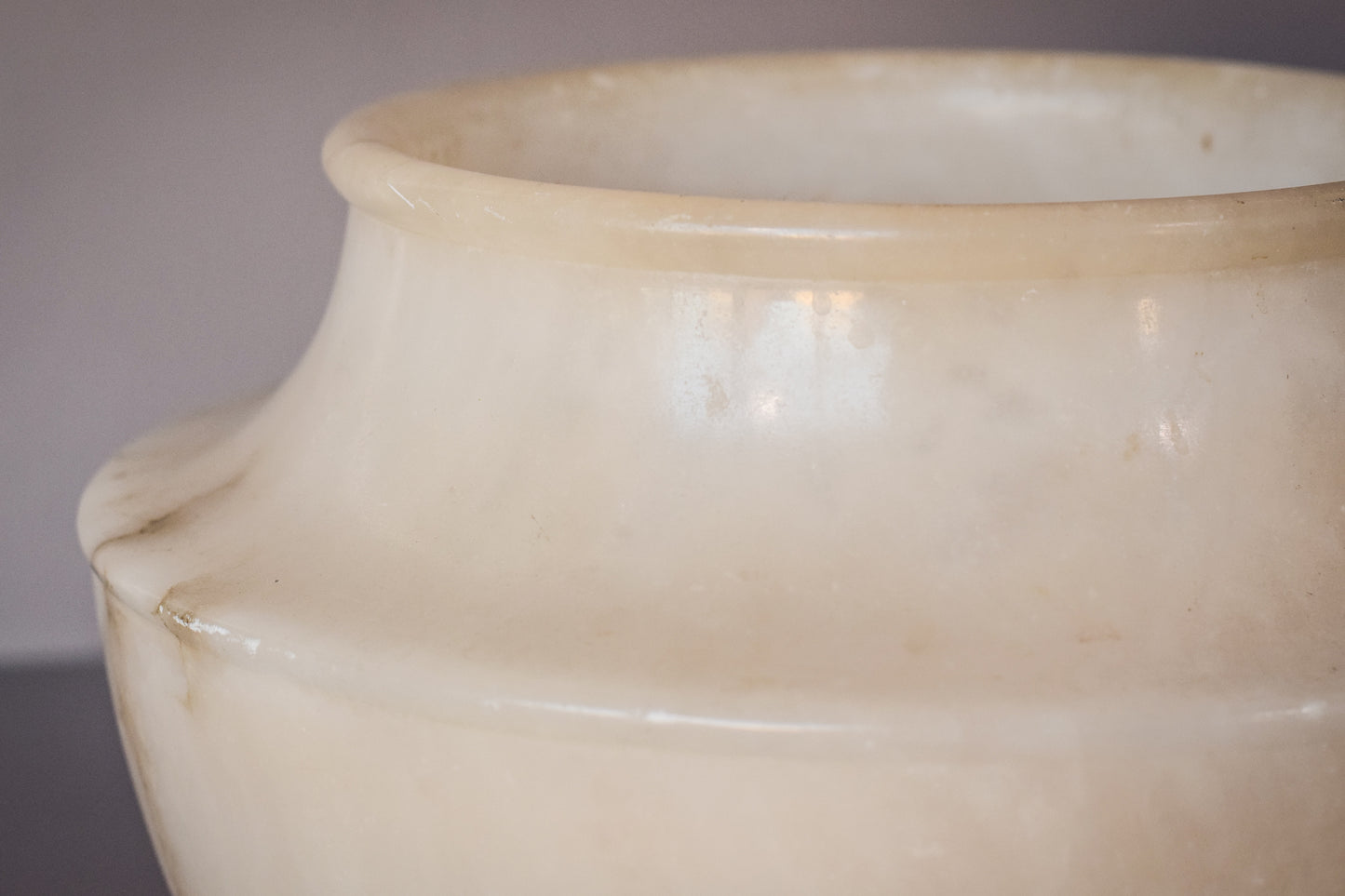 Classical Style Alabaster Vase