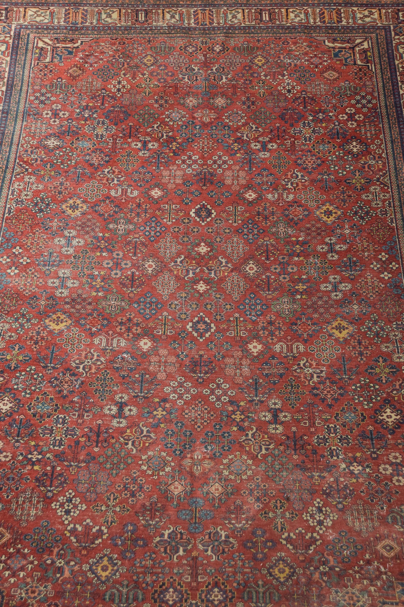 Alfombra Tabriz vintage grande tejida a mano