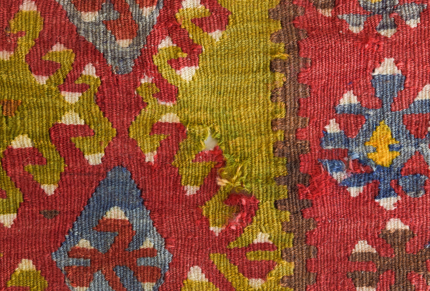 Vintage Handwoven Kilim Rug