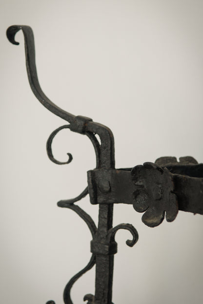 Pair of Wrought Iron Antique Washbowl Stands_Detail