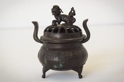 Quemador de incienso de bronce chino temprano