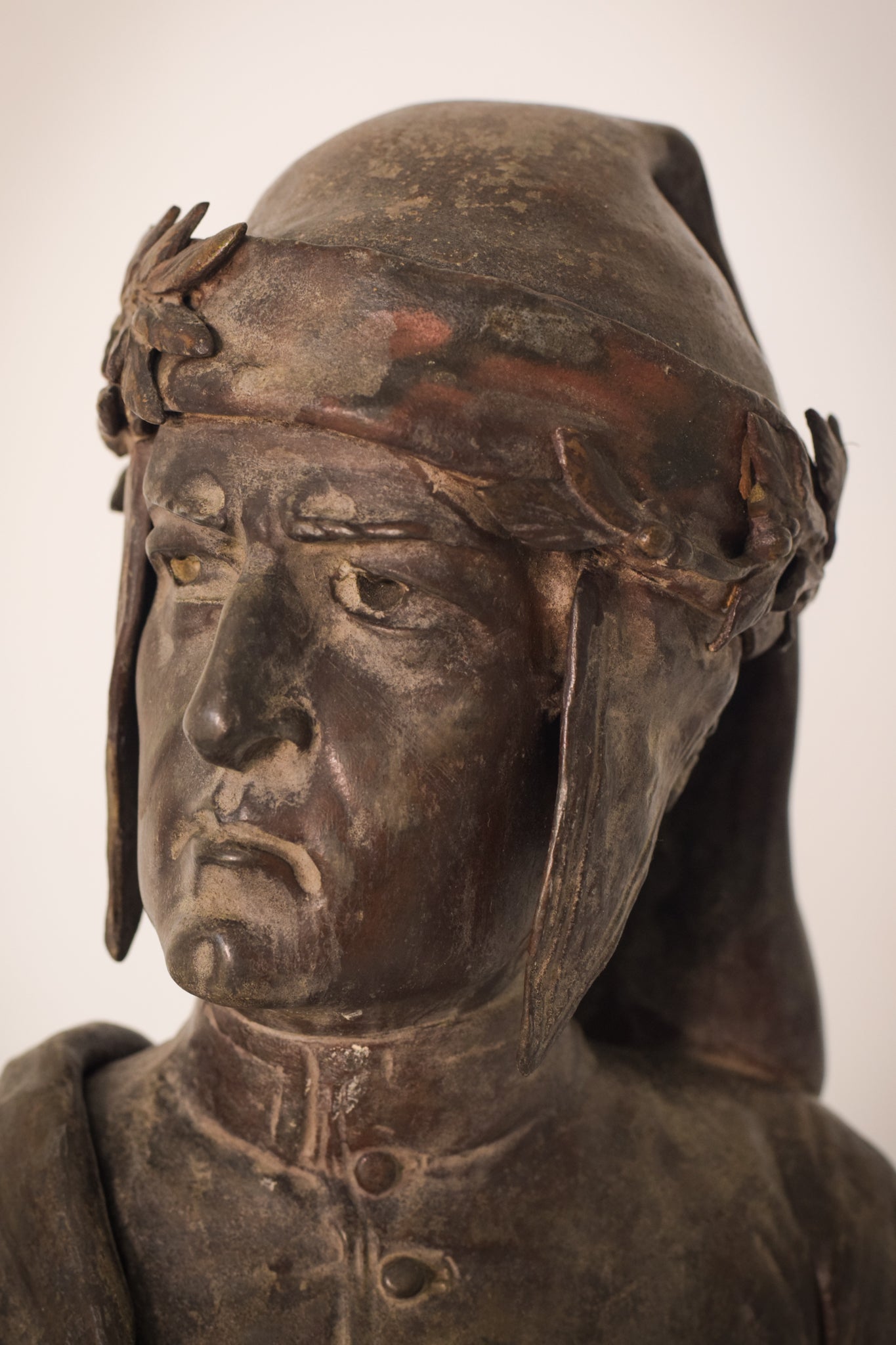 Bronzed bust with marble base of Dante by Giuseppe Moretti