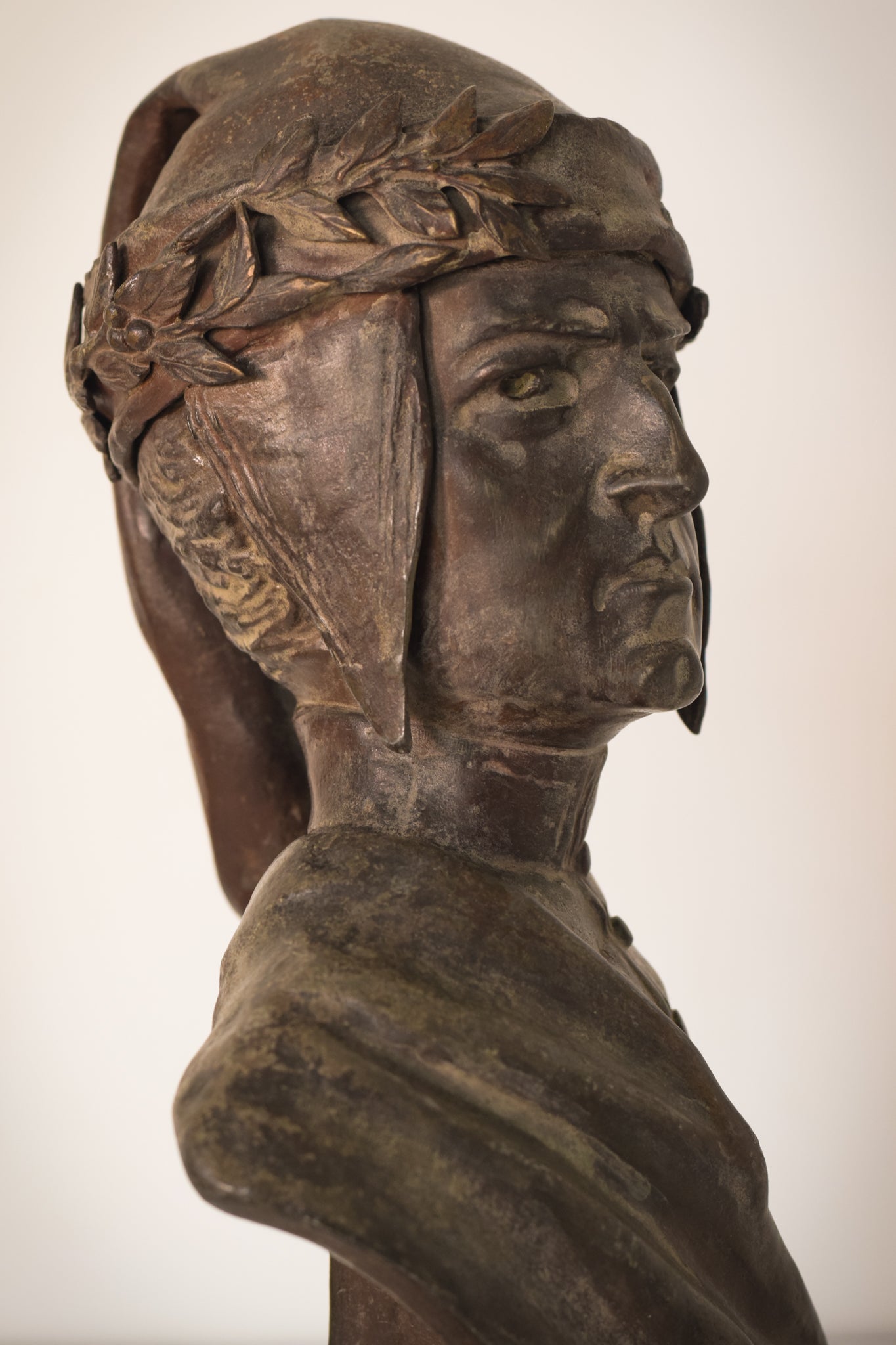 Bronzed bust with marble base of Dante by Giuseppe Moretti