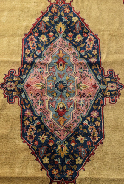Gran alfombra persa hecha a mano