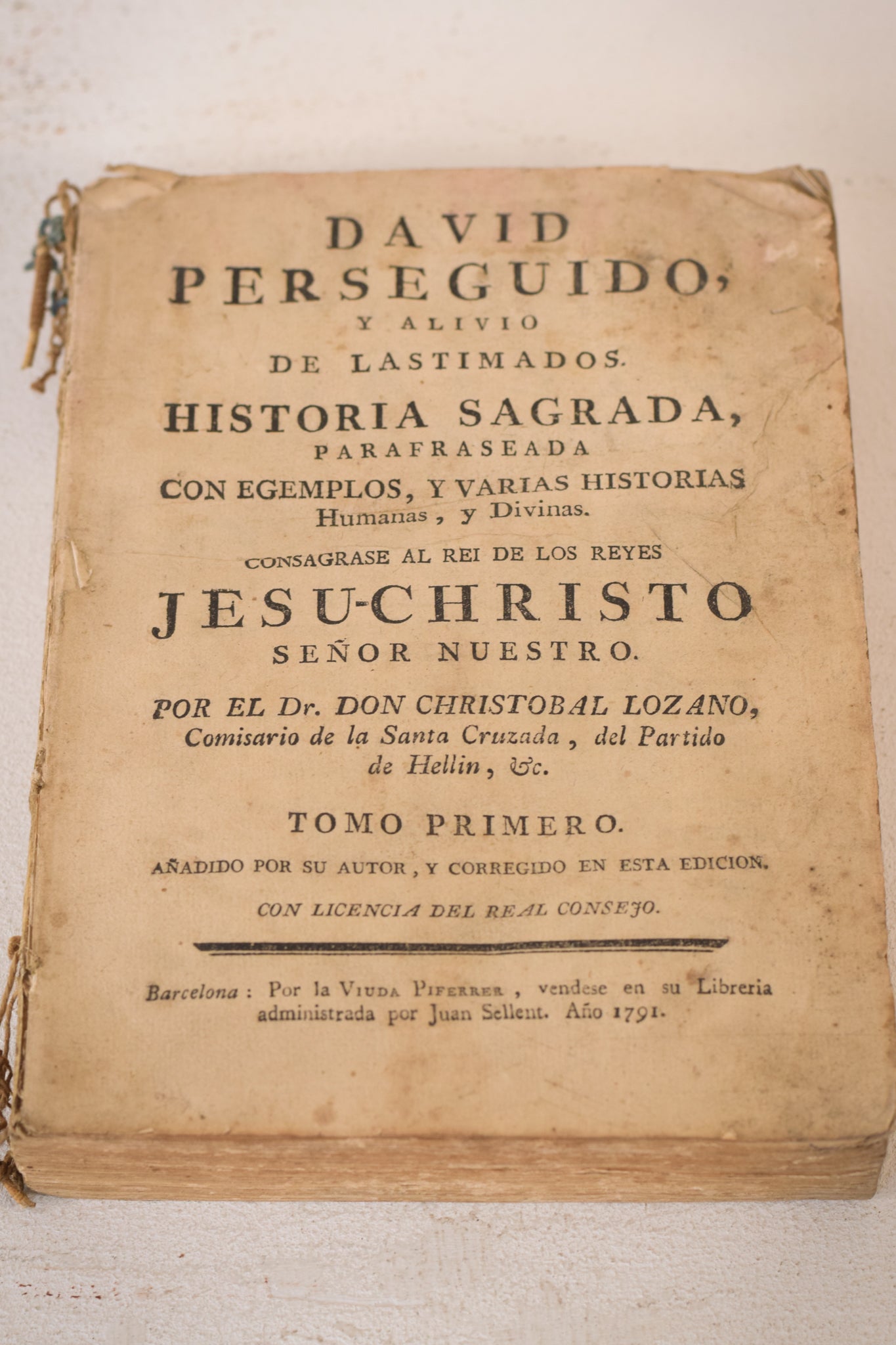 Una colección de libros decorativos del siglo XVIII.