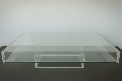 Gran mesa de centro modernista de los años 70 de cristal y metacrilato.