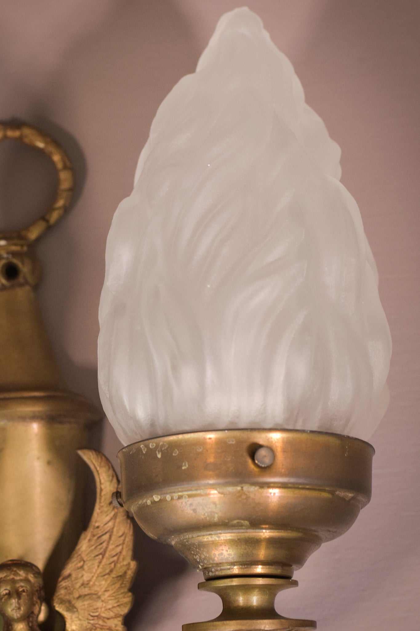 Classical Style - Pair of Wall Lamps with Angels