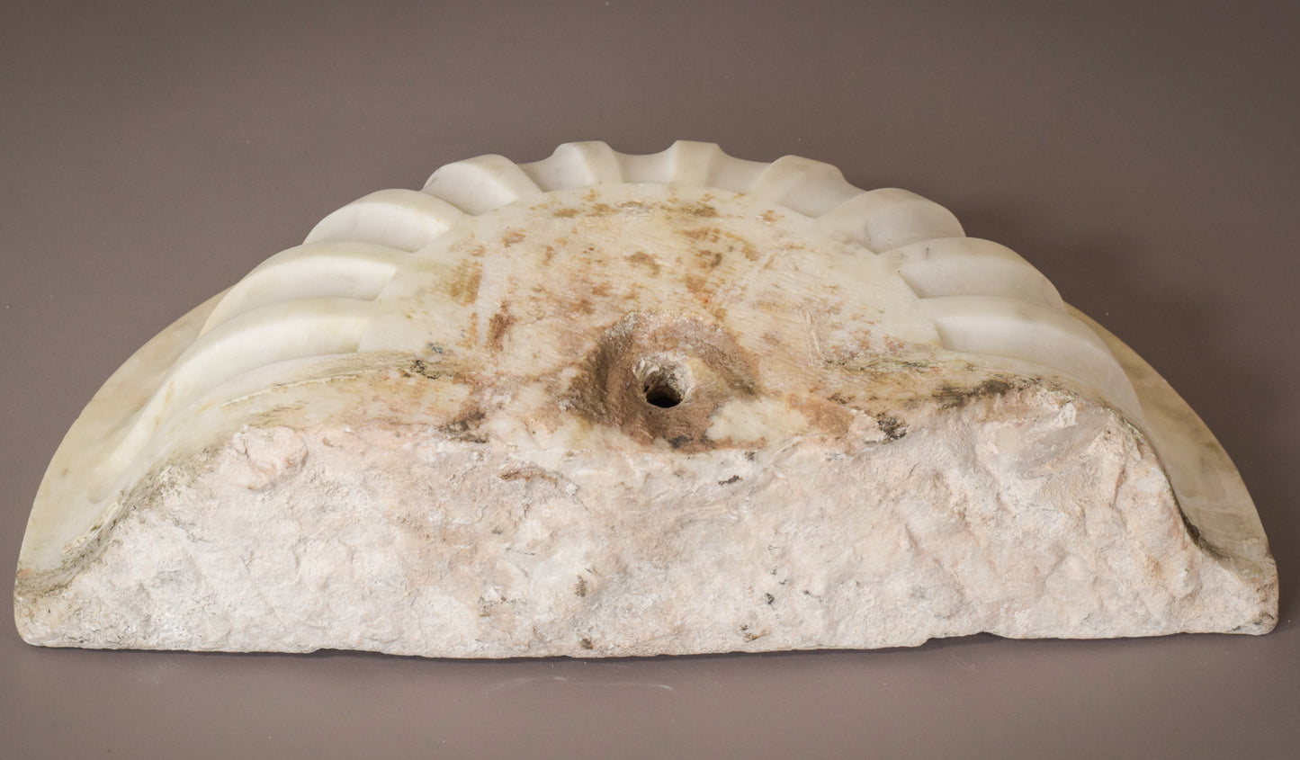 Early Carved Marble Scallop Shell Wash Basin