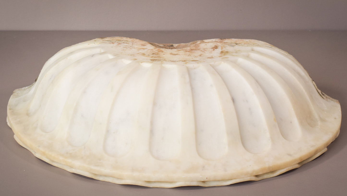 Early Carved Marble Scallop Shell Wash Basin