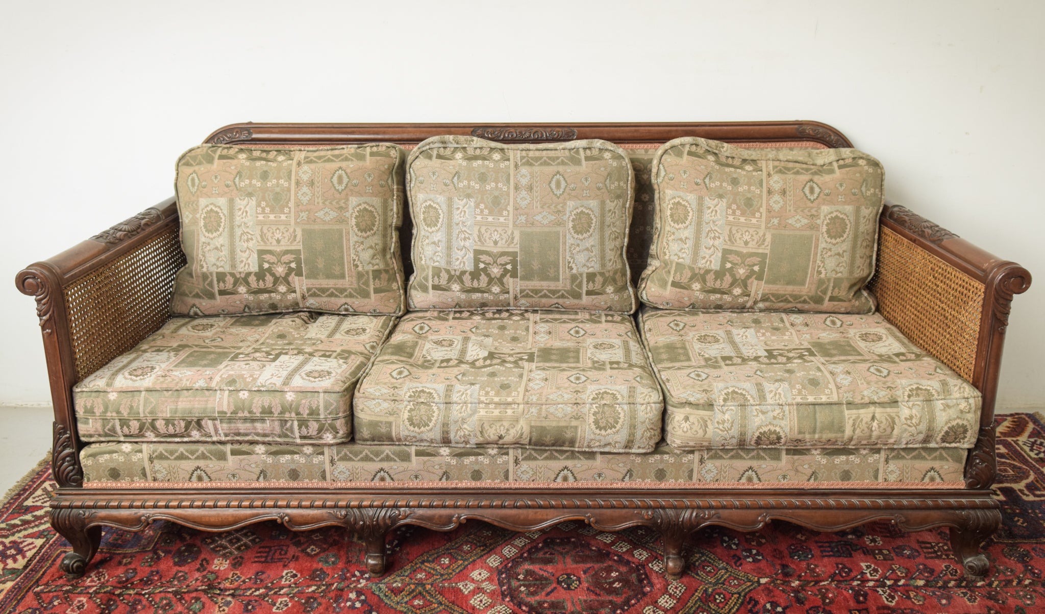 Bergere lounge online suite