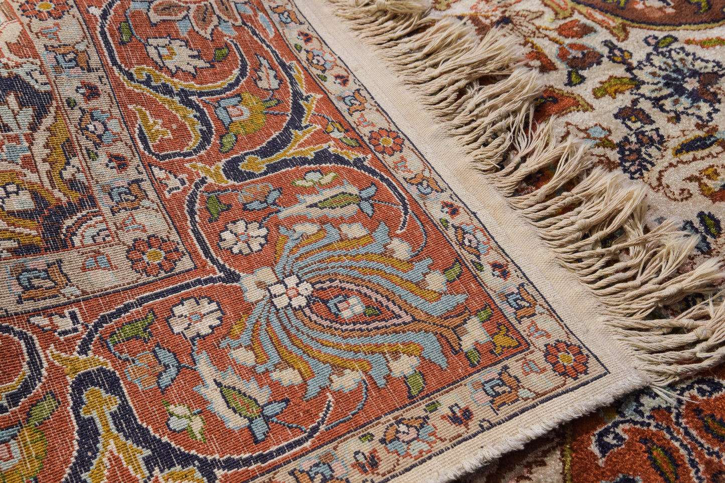 Handwoven Medallion Rug - With Flowers