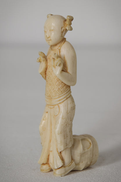 Chinese Carved Parasol Handle of a Lady_2