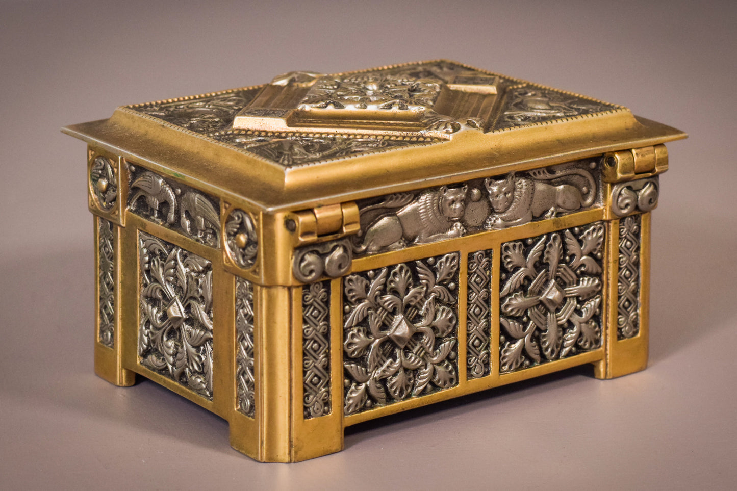 Jewellery Box with Lions