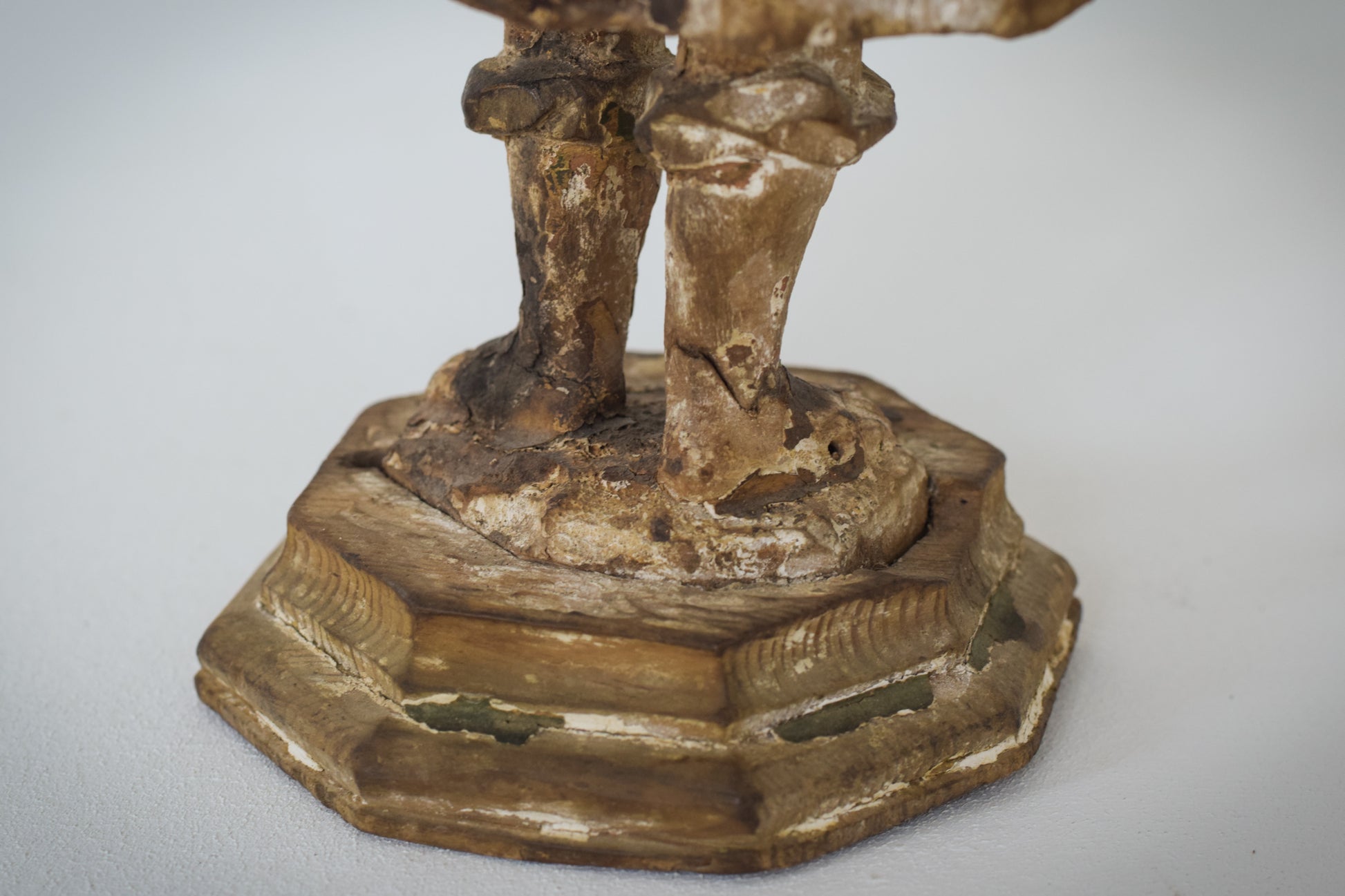 19th-century Carved Wooden Figure_Base