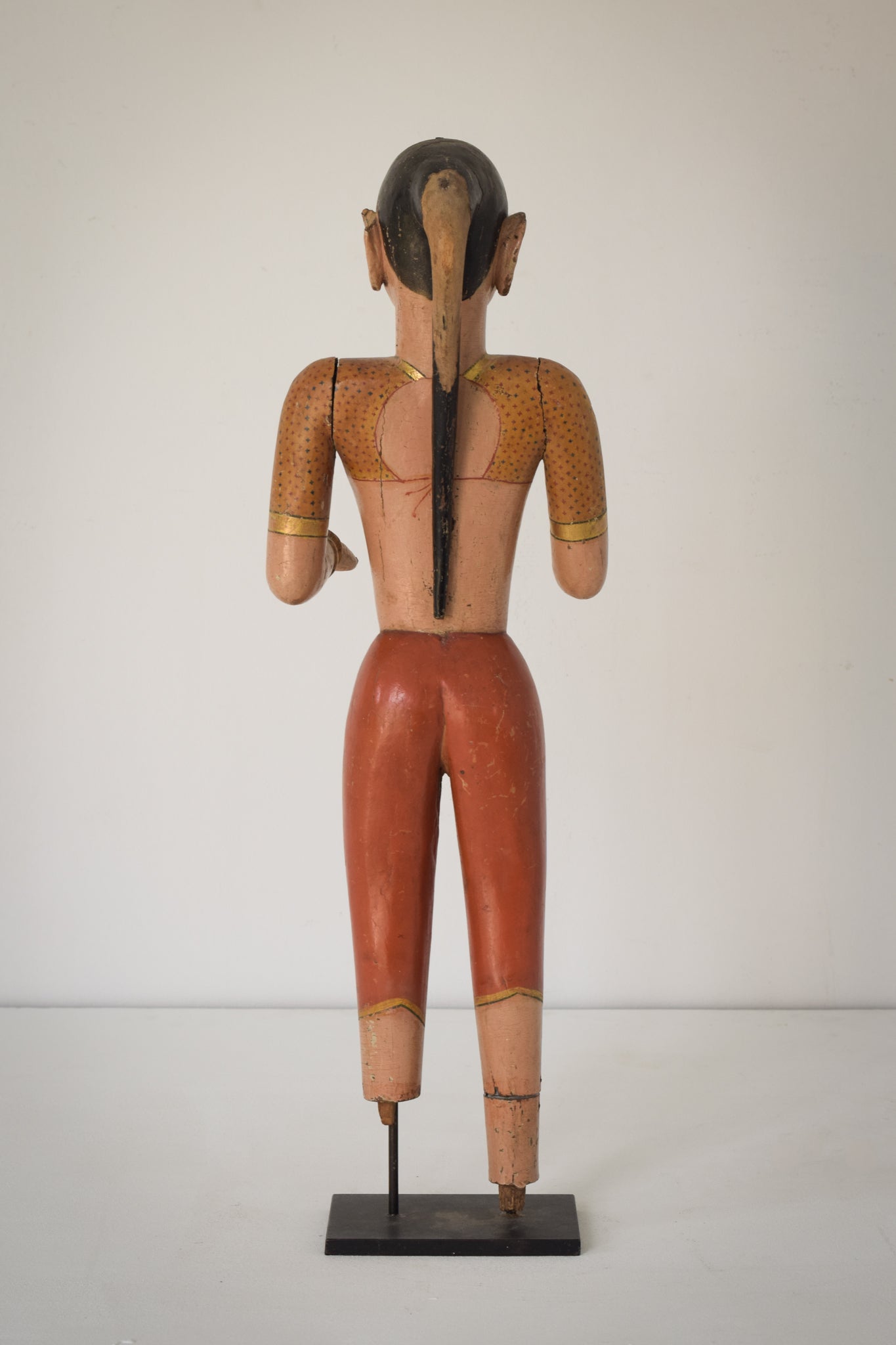19th-century Hand Carved Indian Figure_Back