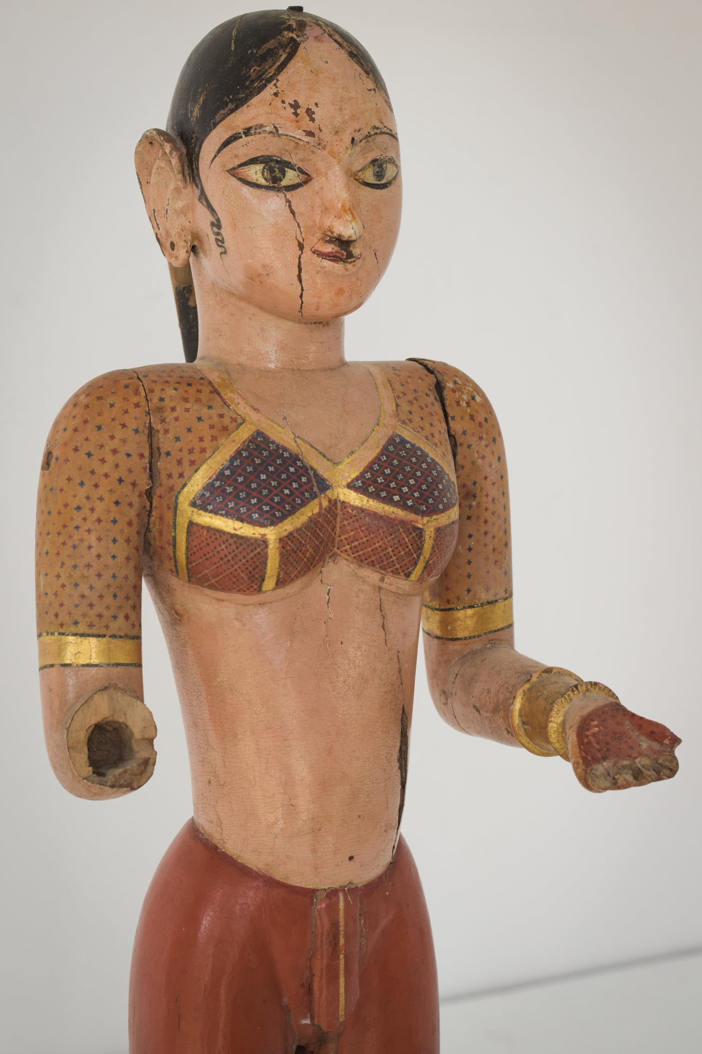 19th-century Hand Carved Indian Figure_Detail