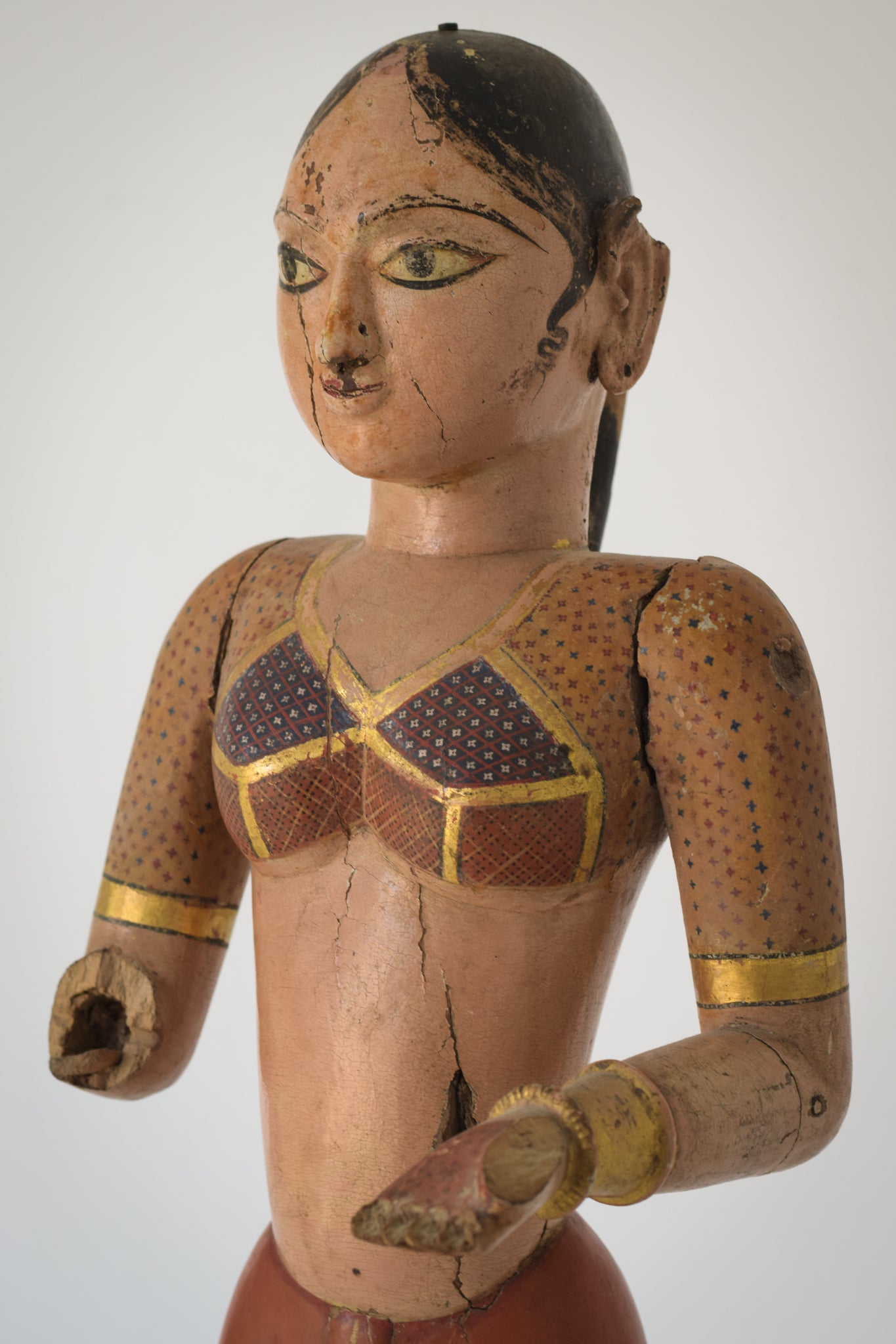 19th-century Hand Carved Indian Figure_Detail