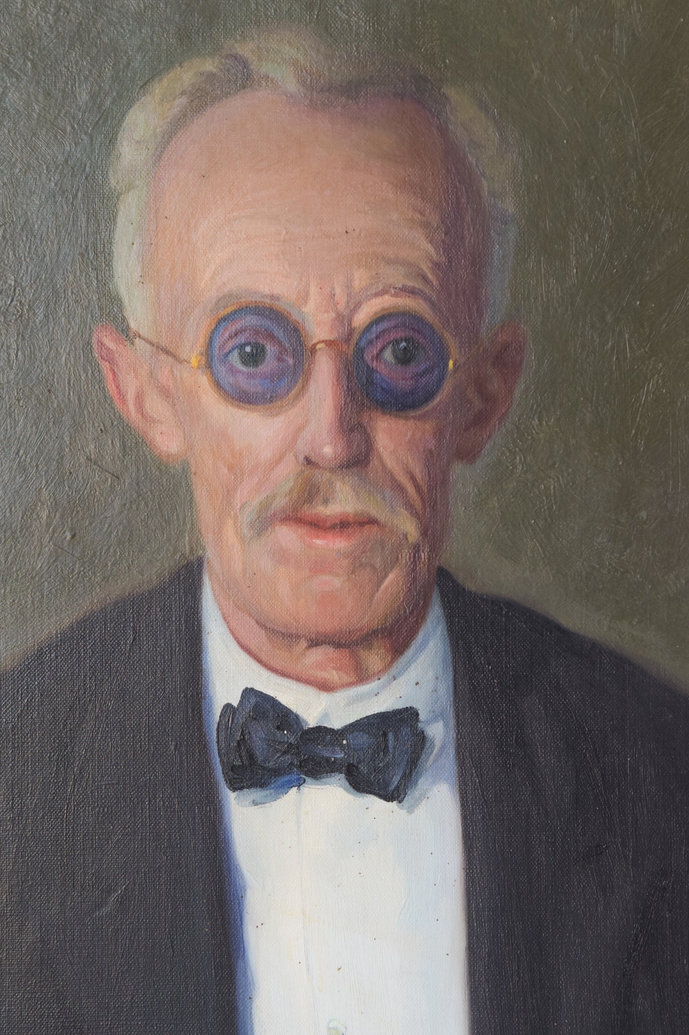 Large Portrait in Oil of an Old Man with Glasses_Detail
