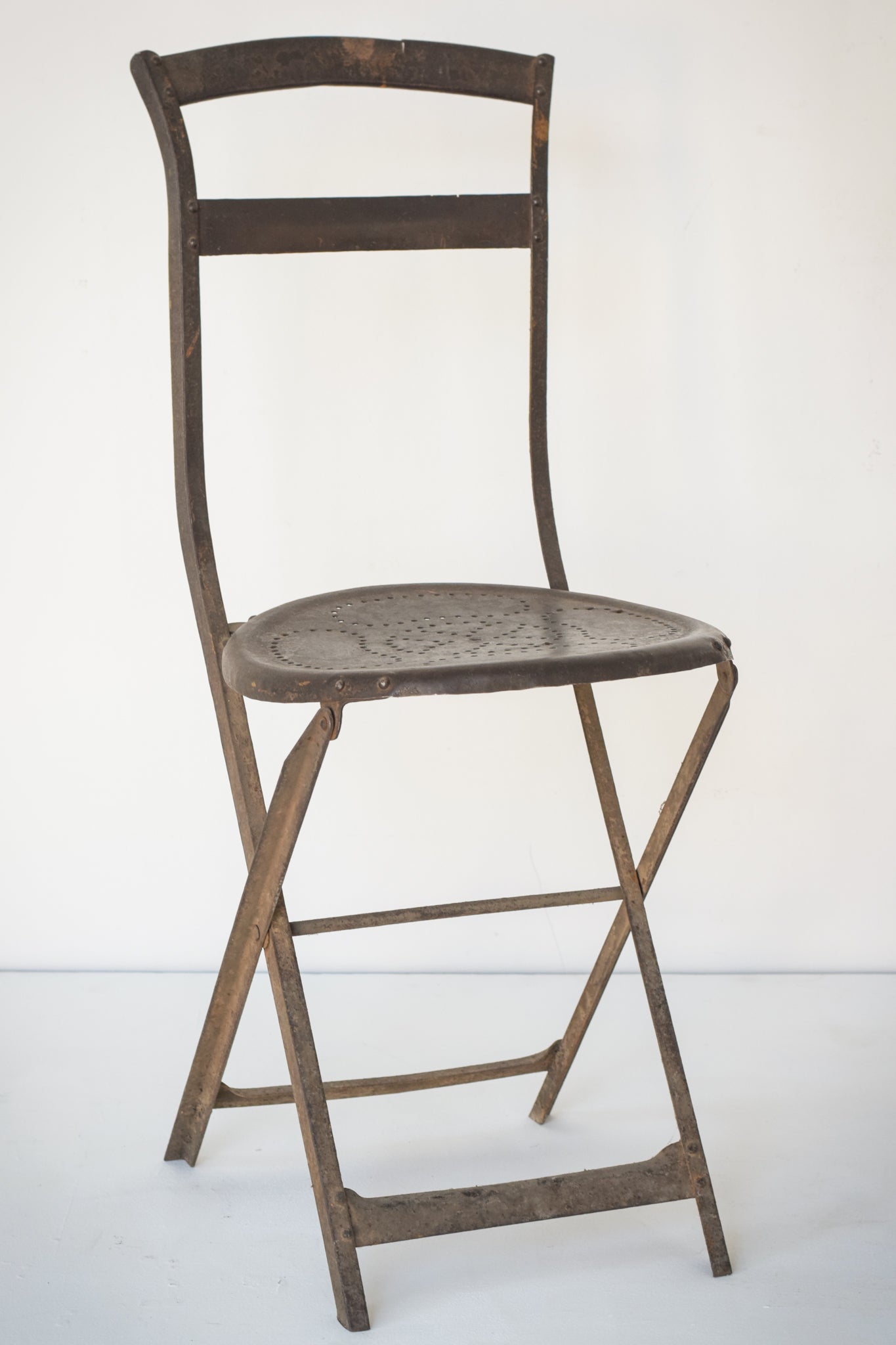 Elegant Antique Pair of French Folding Chairs_1