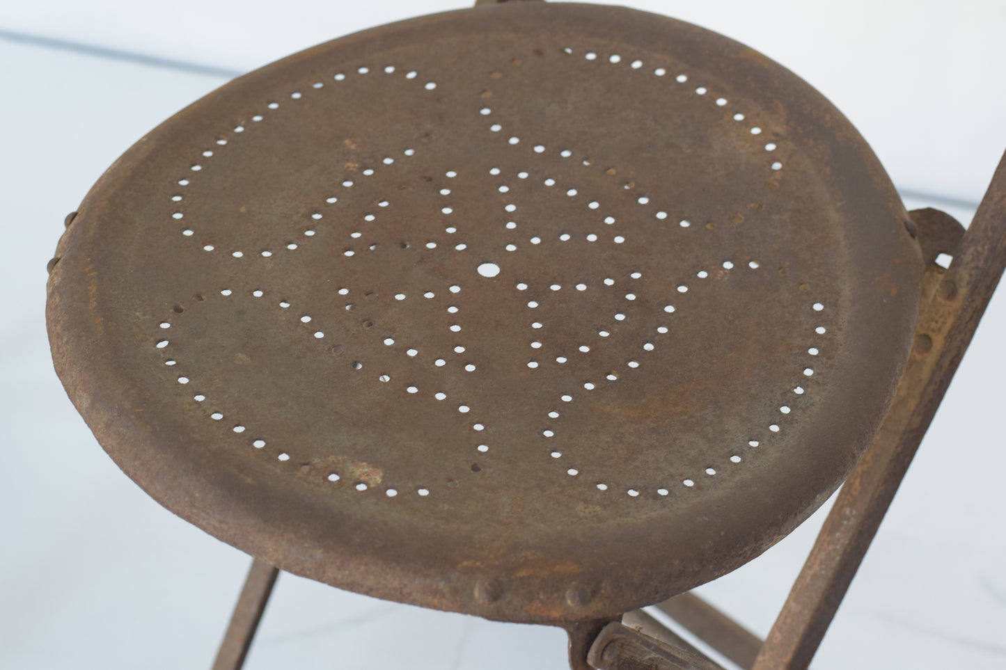 Elegant Antique Pair of French Folding Chairs_Seat