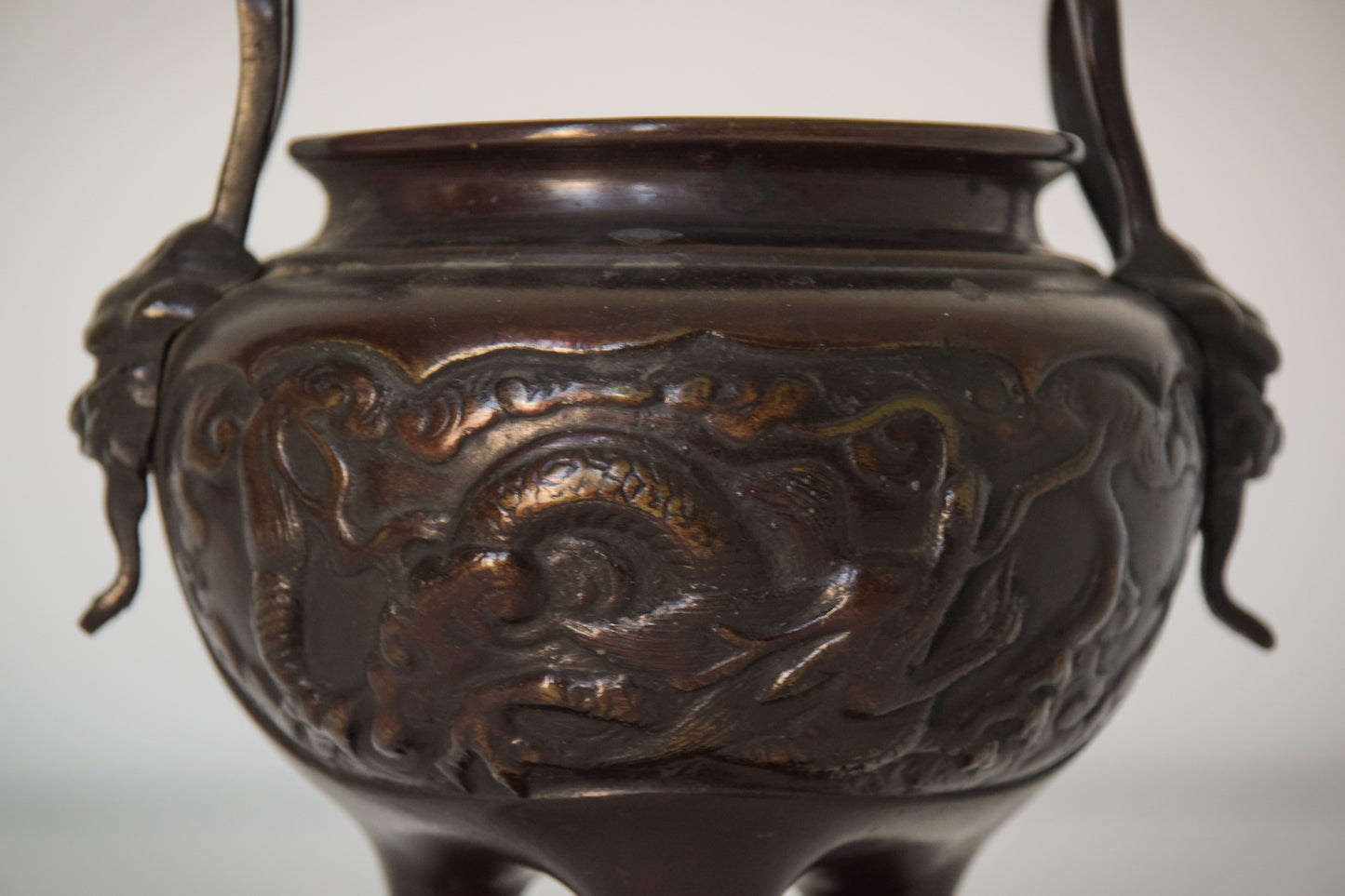 Ornamental Bronze Chinese Pot_Detail
