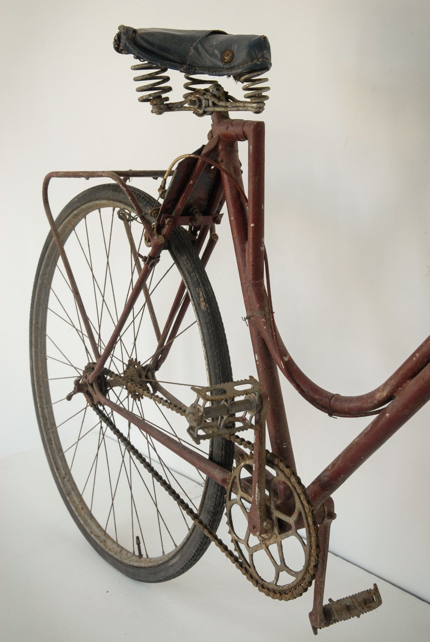 Antique Red Bicycle_Rear