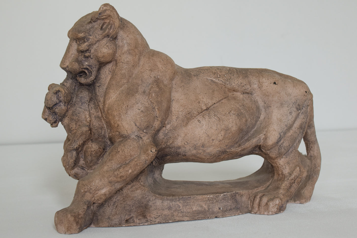 Clay Sculpture of a Lioness and her Cub_3