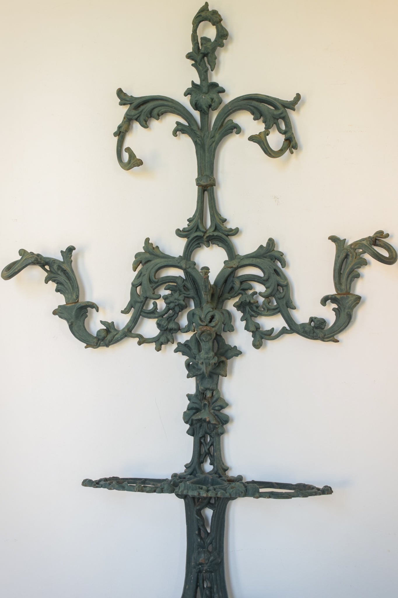 Cast iron online hat rack