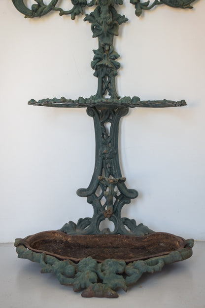 Victorian-style Coat Rack in Cast Iron_Detail 3