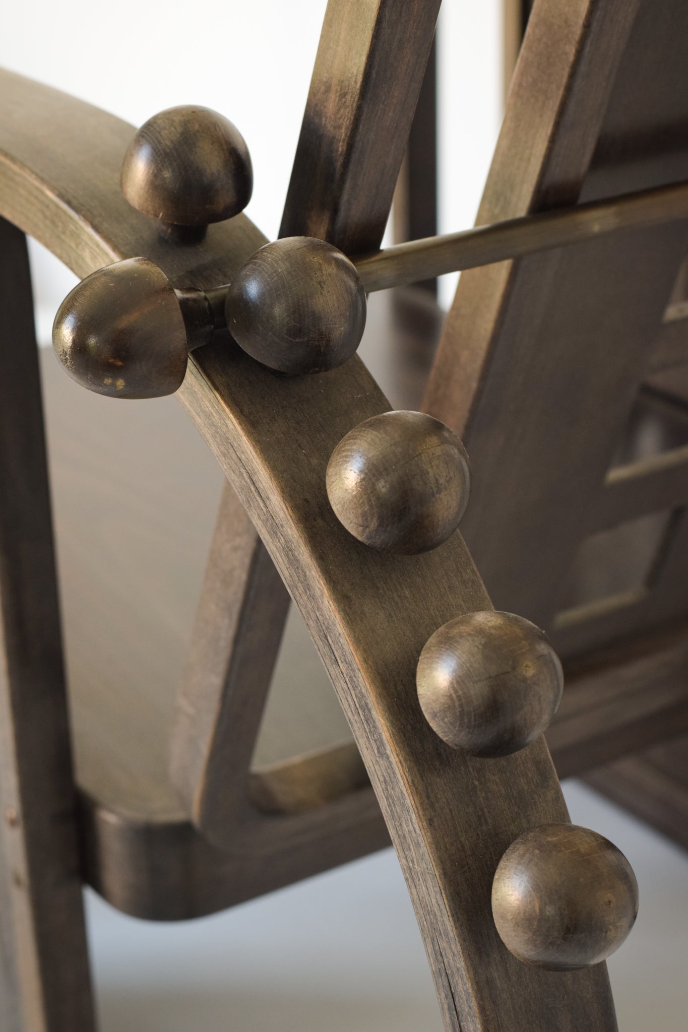 Josef Hoffmann Sitzmaschine Style Wooden Armchair_detail